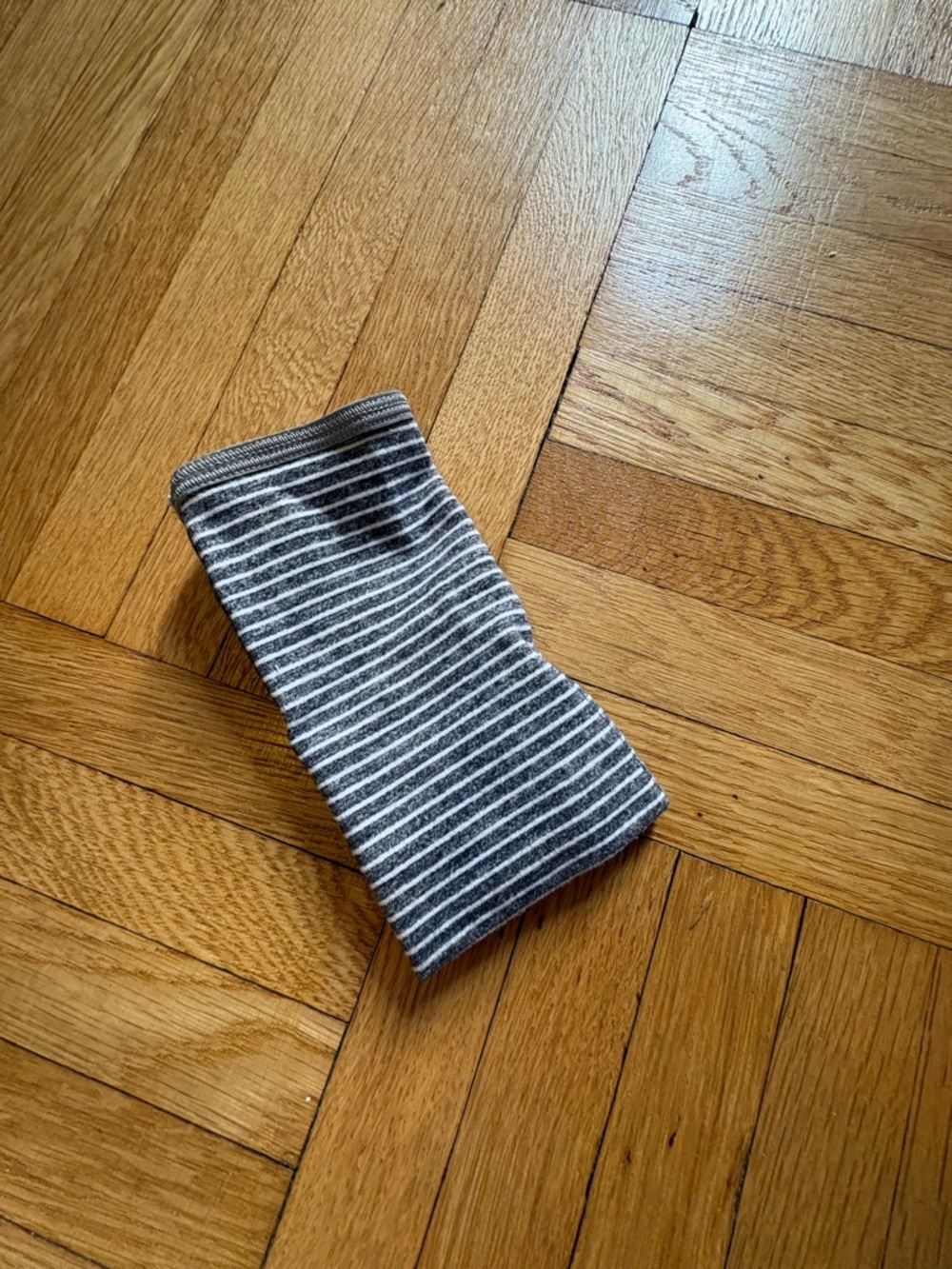 Striped Gray and White Knit Wrist/Arm Sleeve - Picture 2 of 3